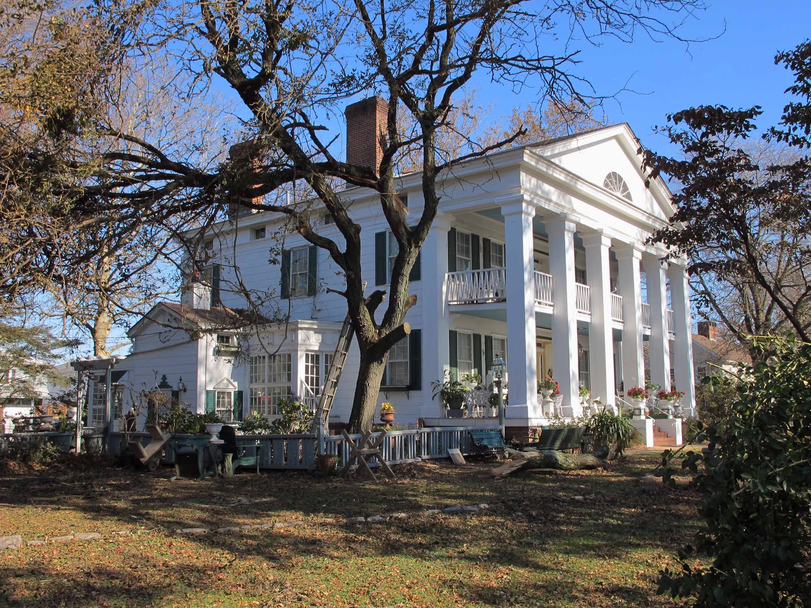 BIG OLD HOUSES A Voyage to Staten Island