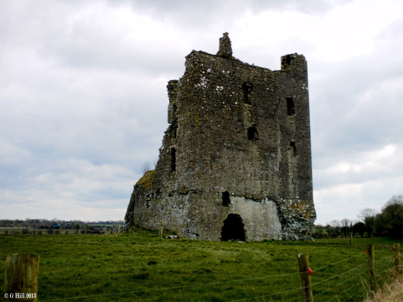 Ireland In Ruins Rattin Castle Co Westmeath