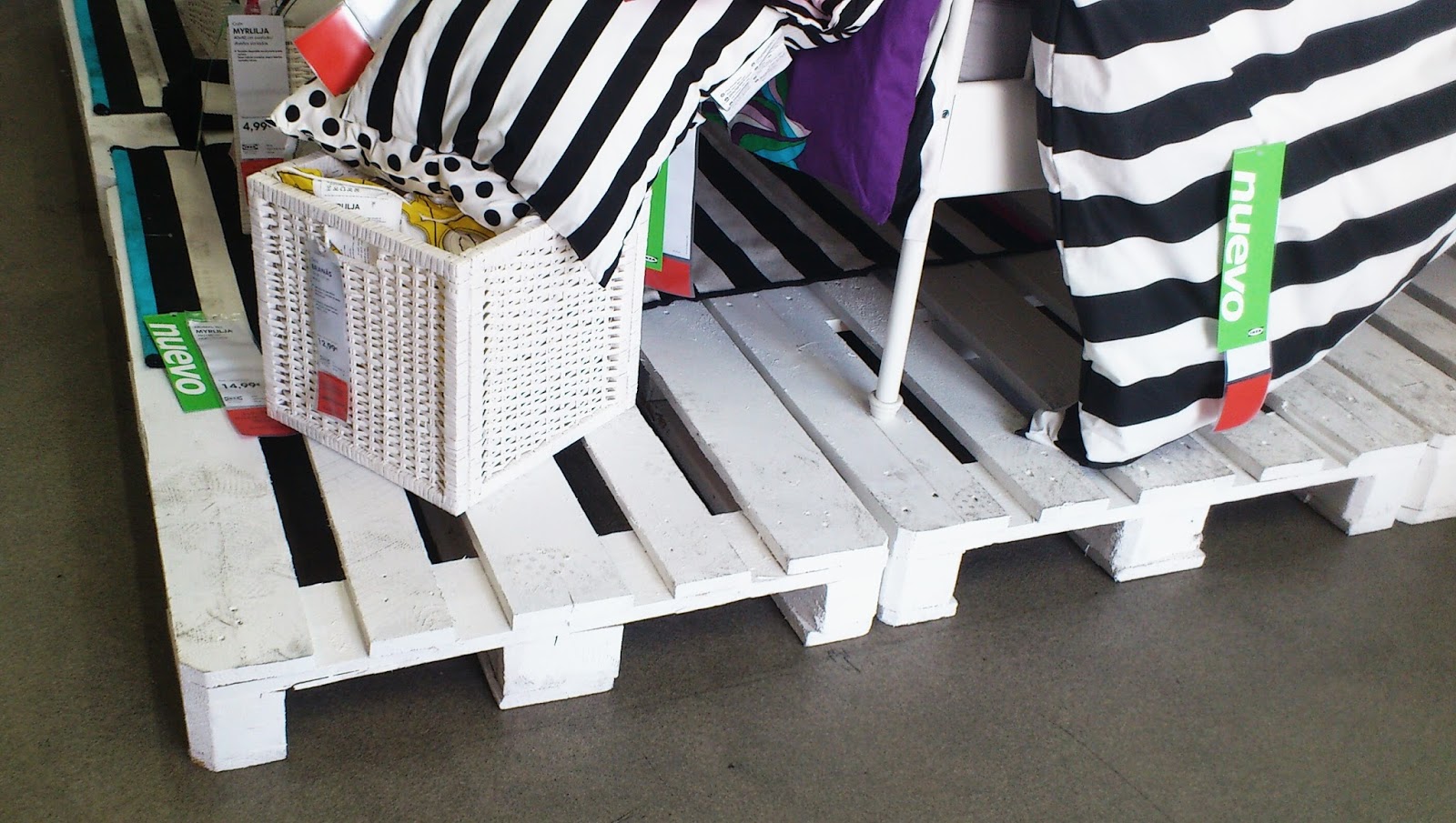 Usando palets en la decoración de escaparates