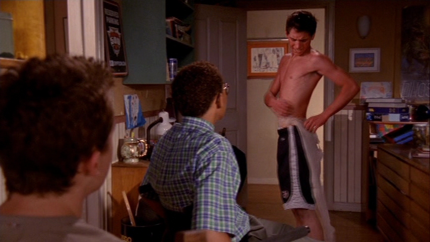 Justin Berfield - Shirtless & Barefoot in "Malcolm in the Middle&q...