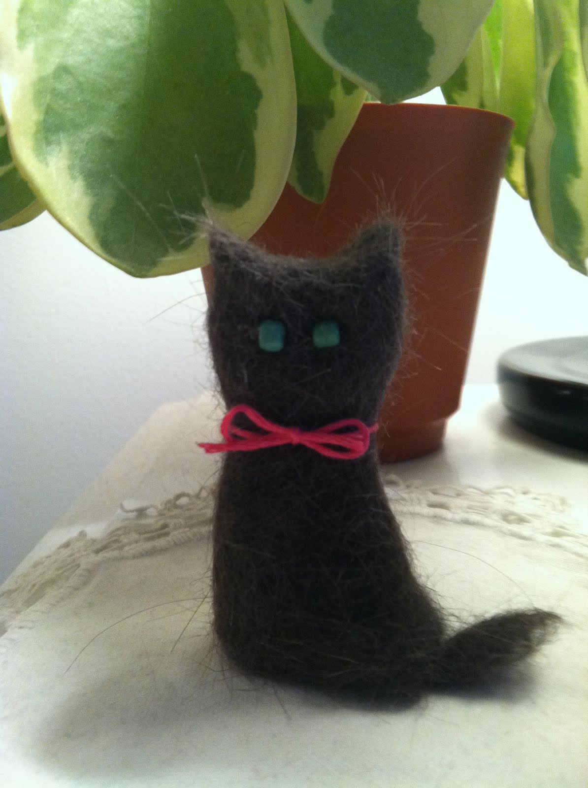 Catsparella Crafting With Cat Hair Book Review and Giveaway!