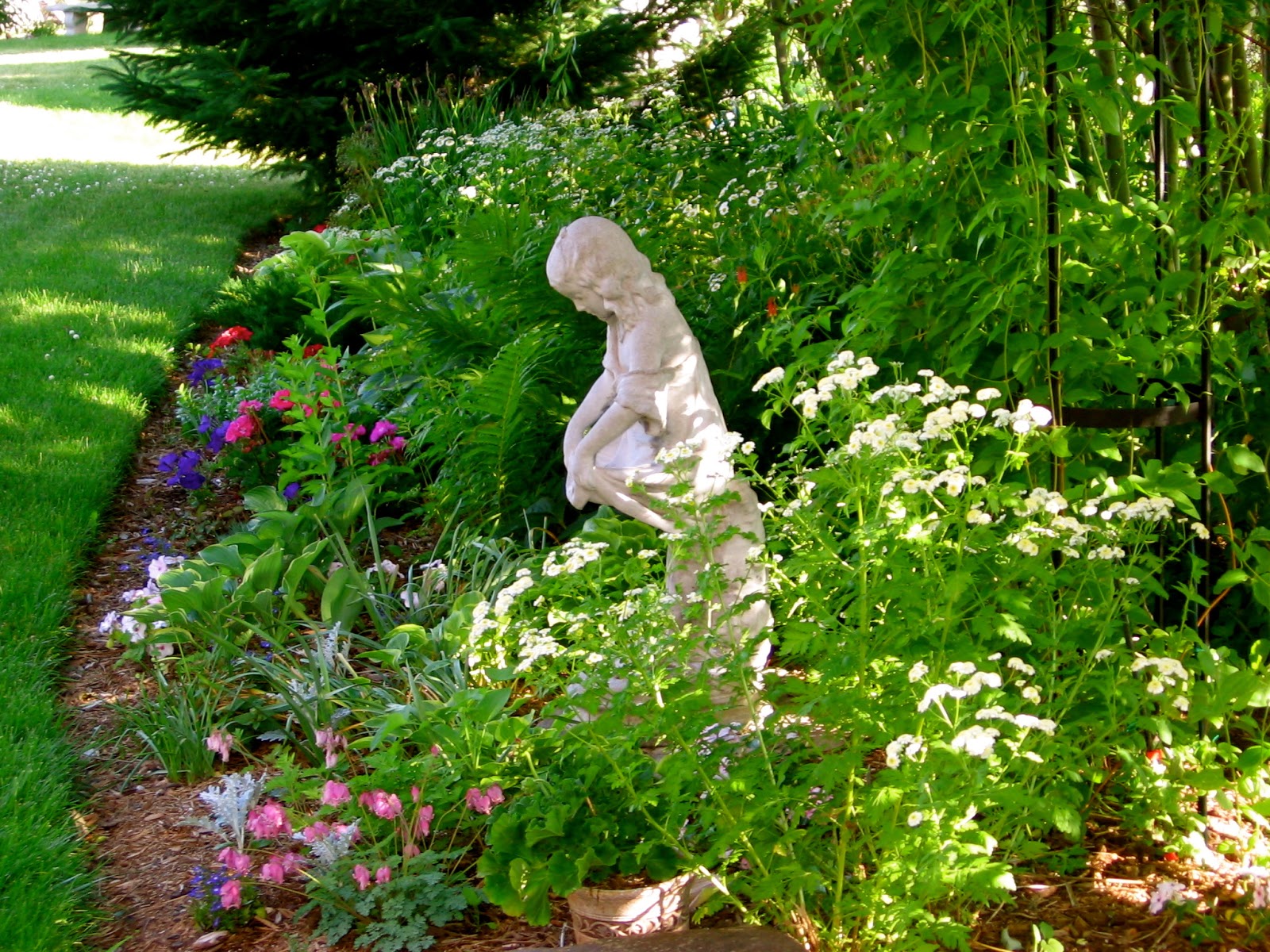 Astrid's Garden Design Garden Art