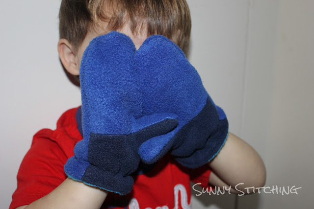 Blue Boys Mittens | Sunny Stitching