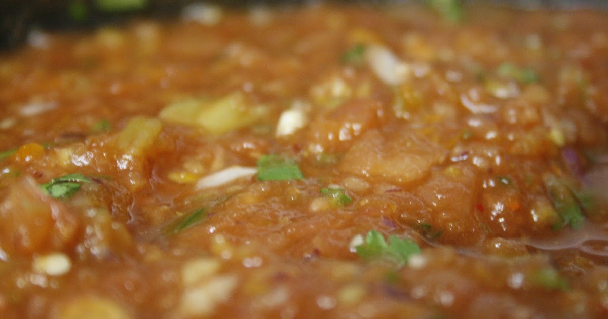 Sisters Stir it Up in The Kitchen Salsa