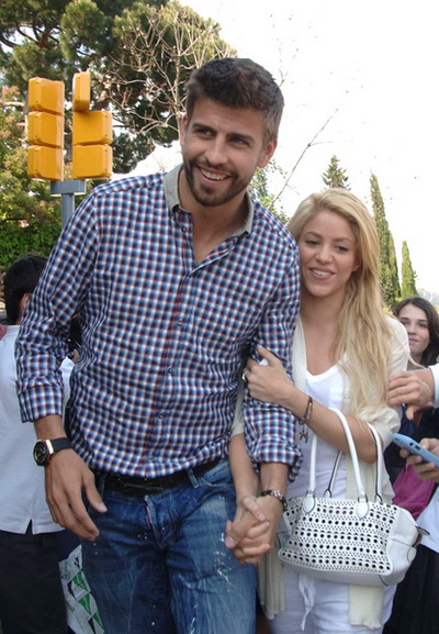 Hollywood: Shakira With Her Boyfriend