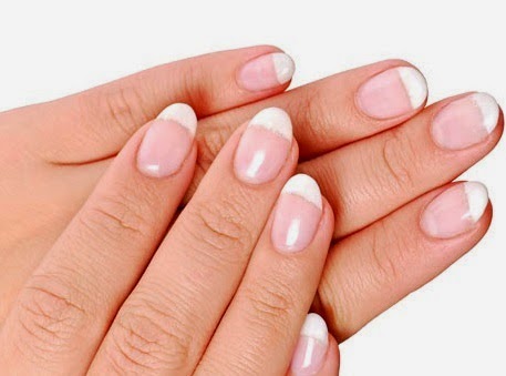 CÓMO LUCIR MANOS DELGADAS SEGÚN LA FORMA DE TUS UÑAS CÓMO LUCIR MANOS DELGADAS SEGÚN LA FORMA DE TUS UÑAS