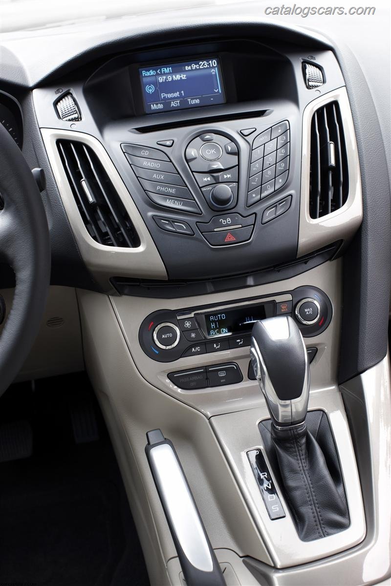 صور سيارة فورد فوكس 2012 - اجمل خلفيات صور عربية فورد فوكس 2012 - Ford Focus Photos Ford-Focus_2012_800x600_wallpaper_64.jpg
