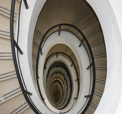 scala del monumento al marinaio a Brindisi