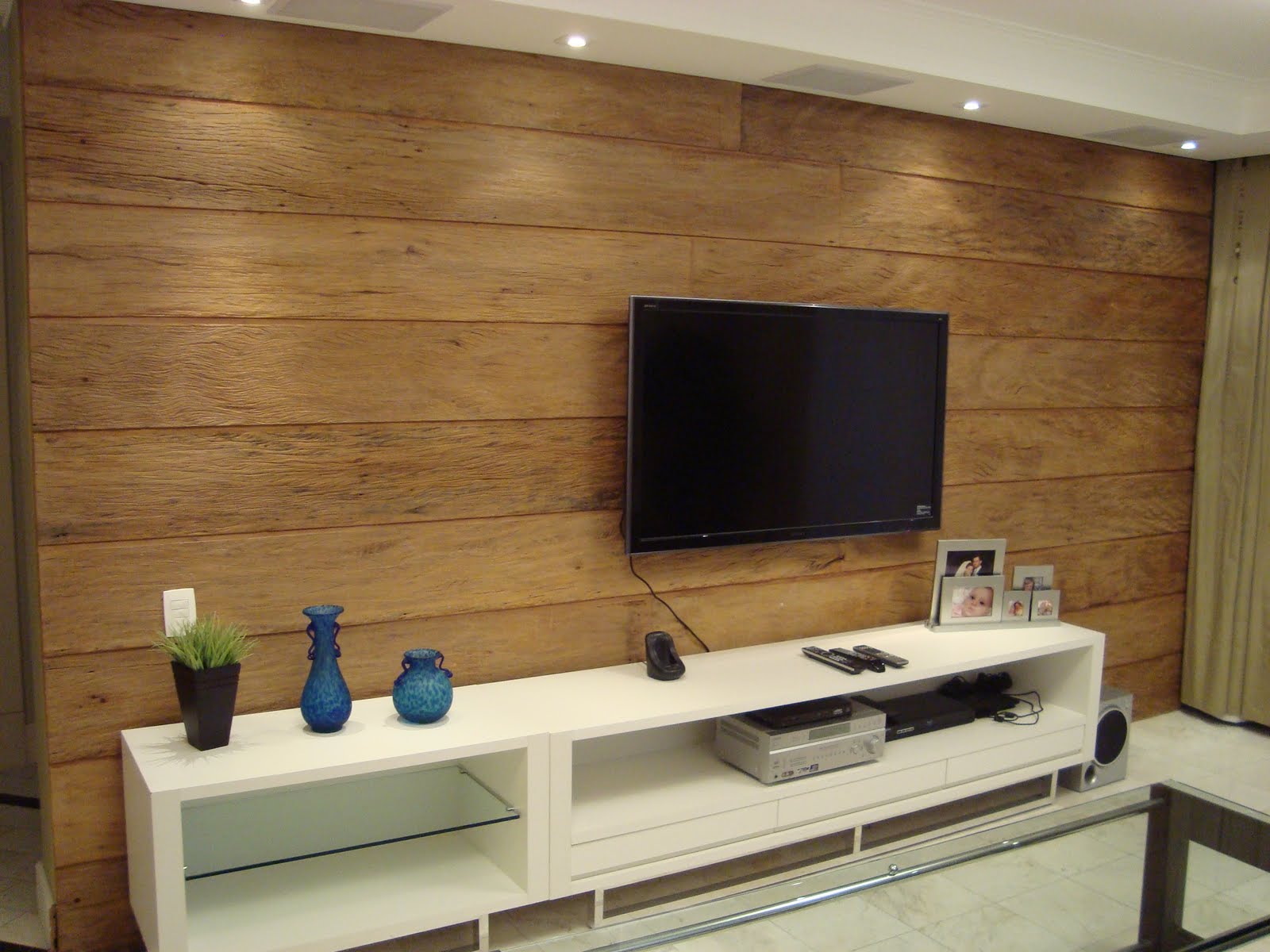 Sala Com Tv Em Painel ~ Painel em Peroba de demolição rústica, na cor natural Tábuas Sala Com Tv Em Painel ~ Painel em Peroba de demolição rústica, na cor natural Tábuas