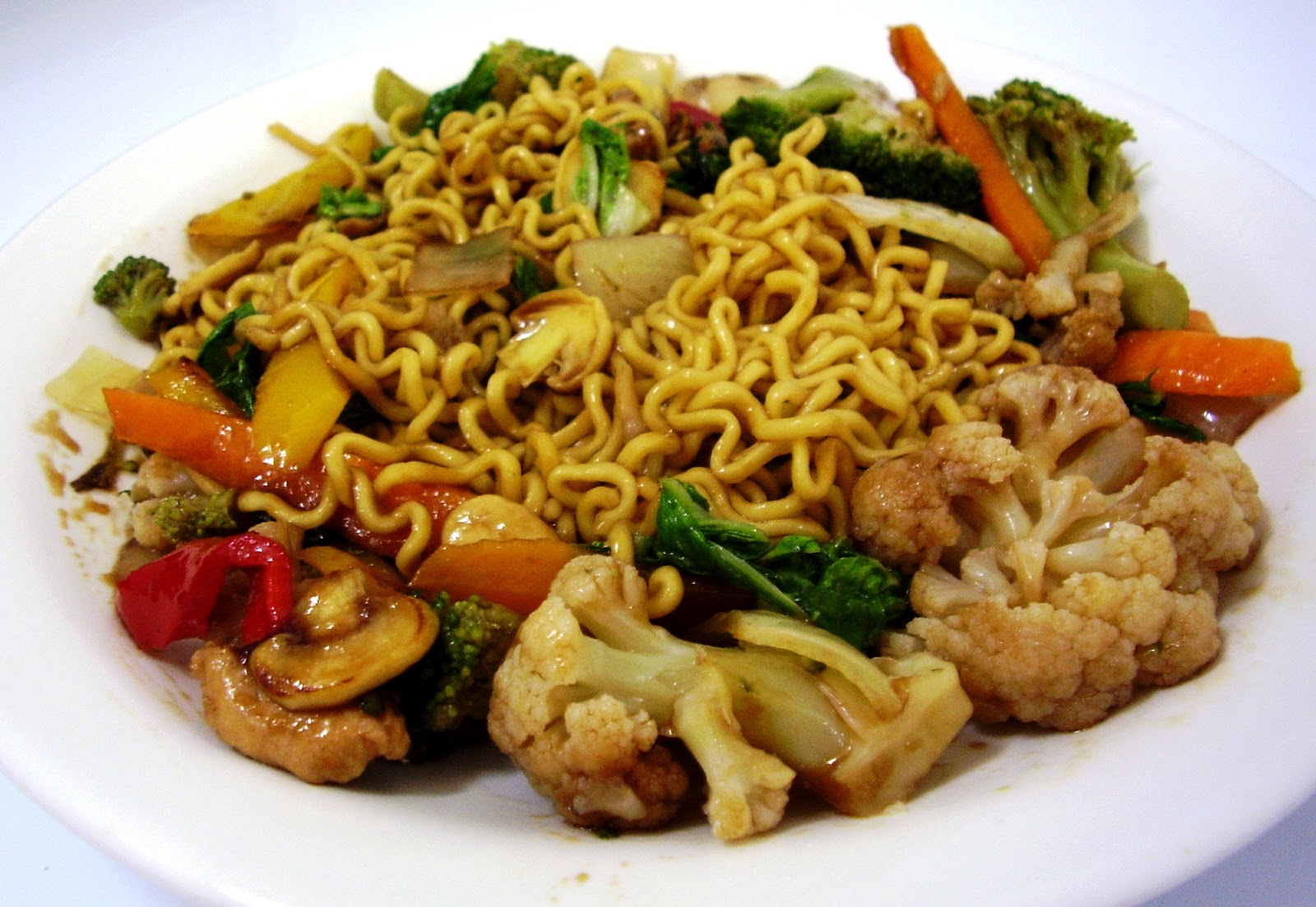 ARTE NO SABOR COM LUIZ CARLOS SCHMITT YAKISOBA