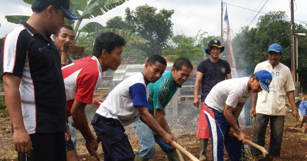 purnama box: apa yang di maksud Interaksi Sosial dan bagaimana pendapat