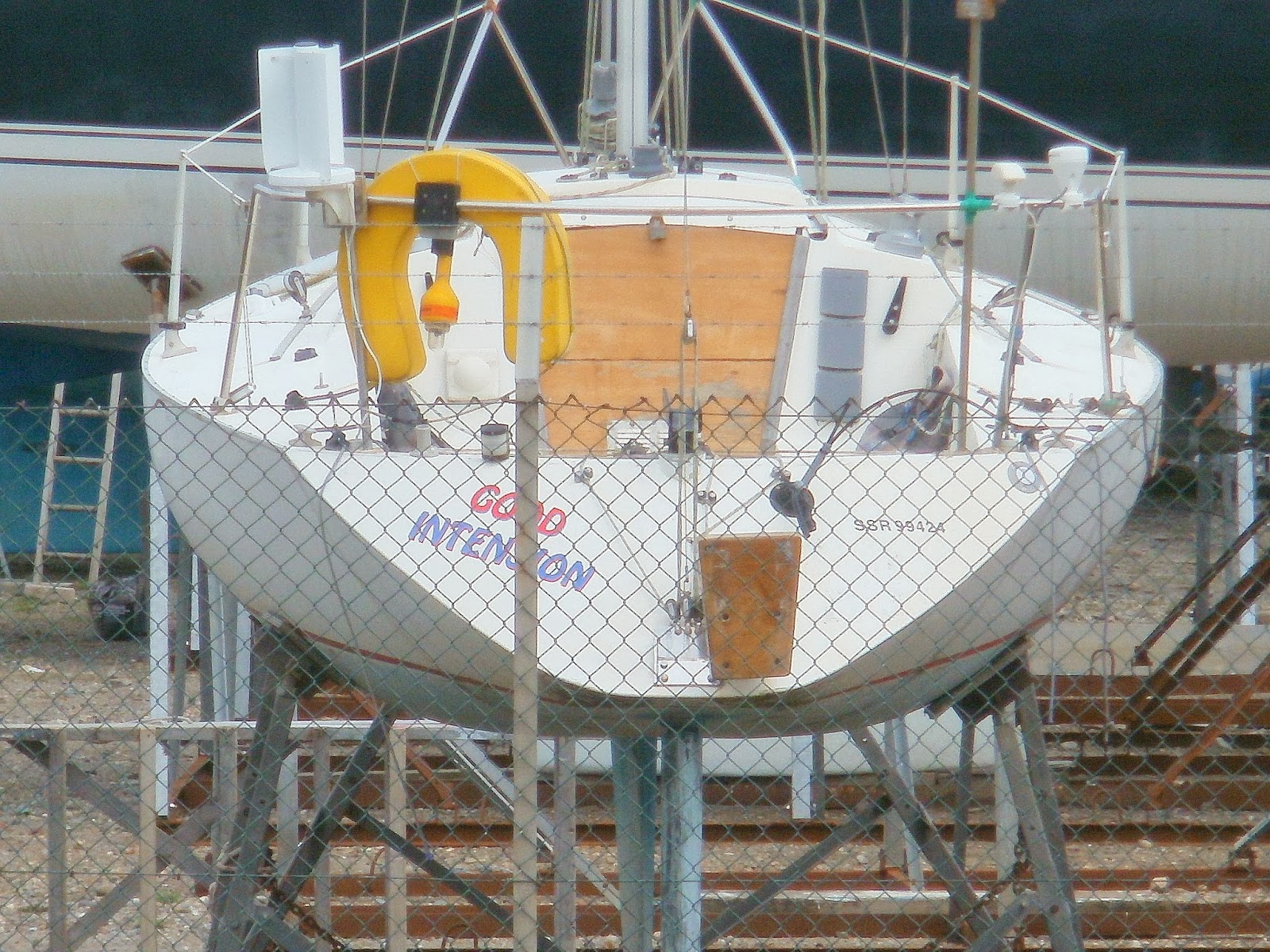 Shockwave40 Good Intension Evolution Glass Onion designed Mini Tonner at Pwllheli ( Wales )