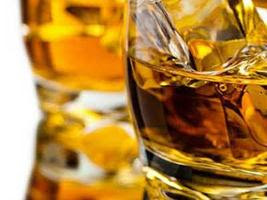 Parakseno.gr : ImageHandler Μεθυσμένος τυφλός βρήκε το φως του με… ουίσκι!!!