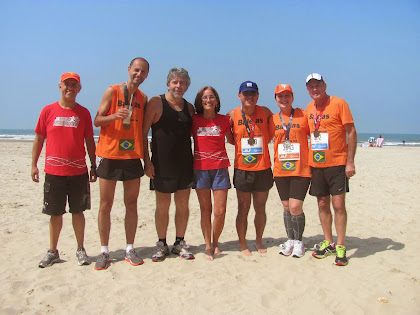 BALEIAS E AMIGOS BALEIAS NA MEIA MARATONA DE PRAIA GRANDE/SP