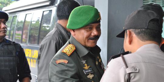 Mantan Pangdam Diponegoro bangga dengan 11 anggota Kopassus Mantan Pangdam Diponegoro bangga dengan 11 anggota Kopassus