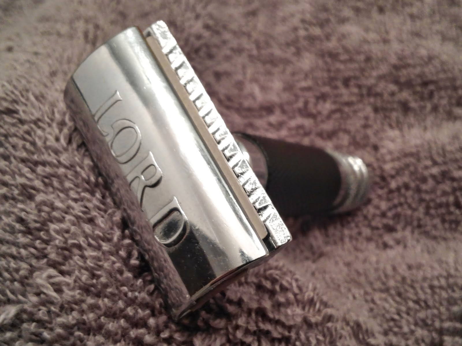 Shave Like Grandad Finding a Razor for a Dull Blade?