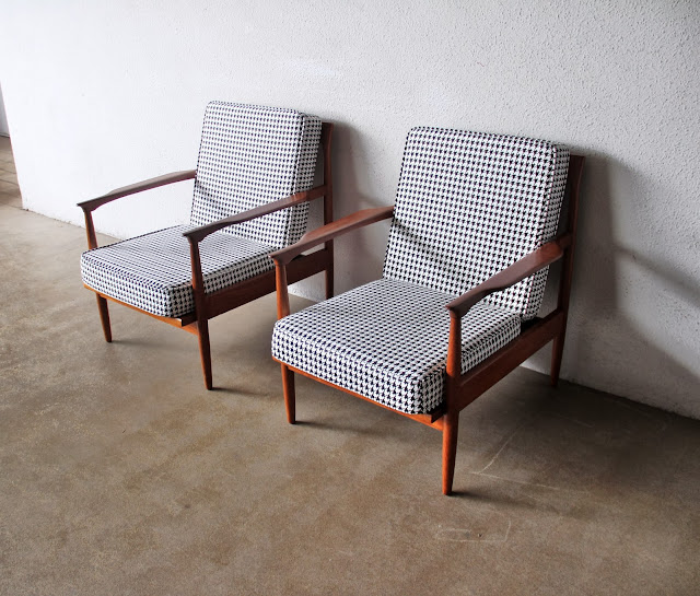 armchair+in+hounstooth+fabric.JPG