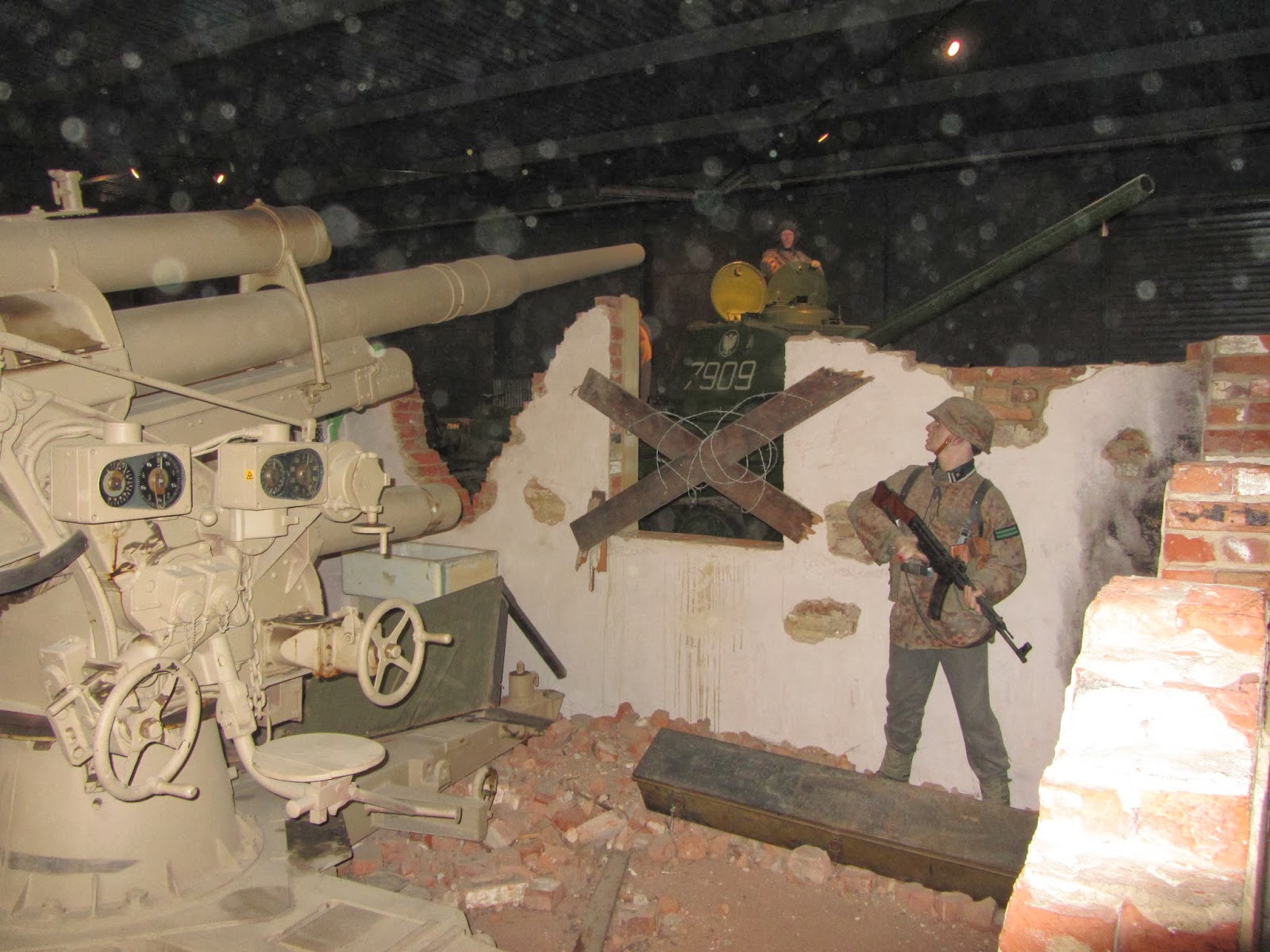 wargames and walking ww2 German Equipment