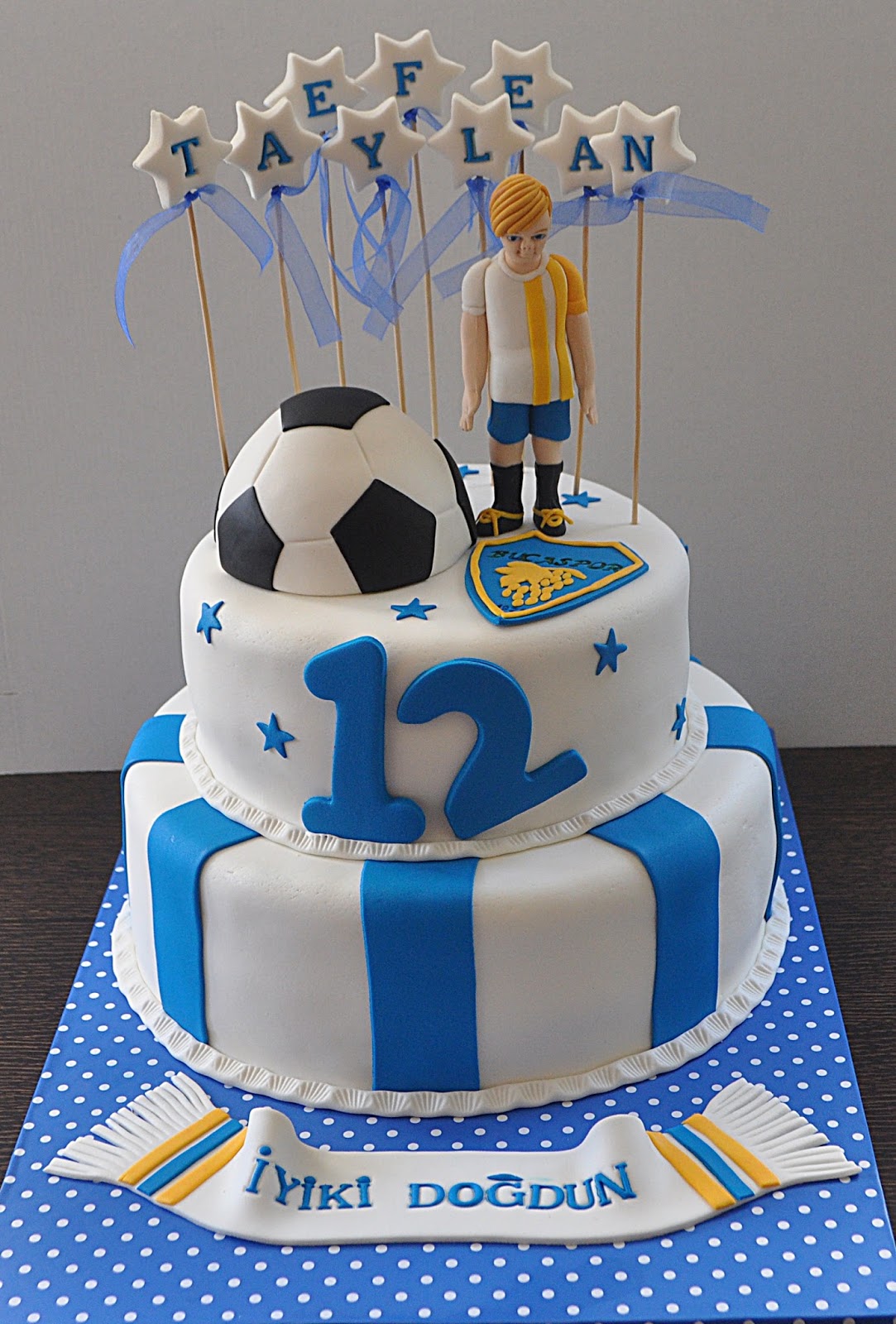 İKİZ DÜŞLER Futbol Temalı (Bucaspor) Pasta ve Kurabiye