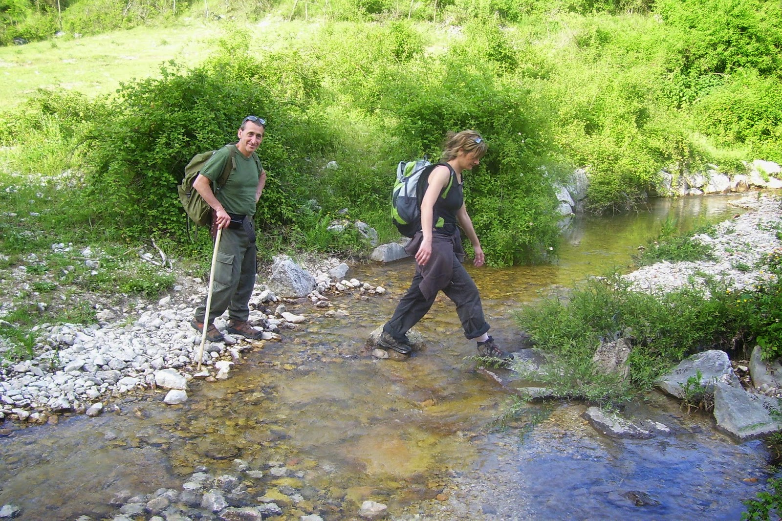 CON I PIEDI NELL'ACQUA