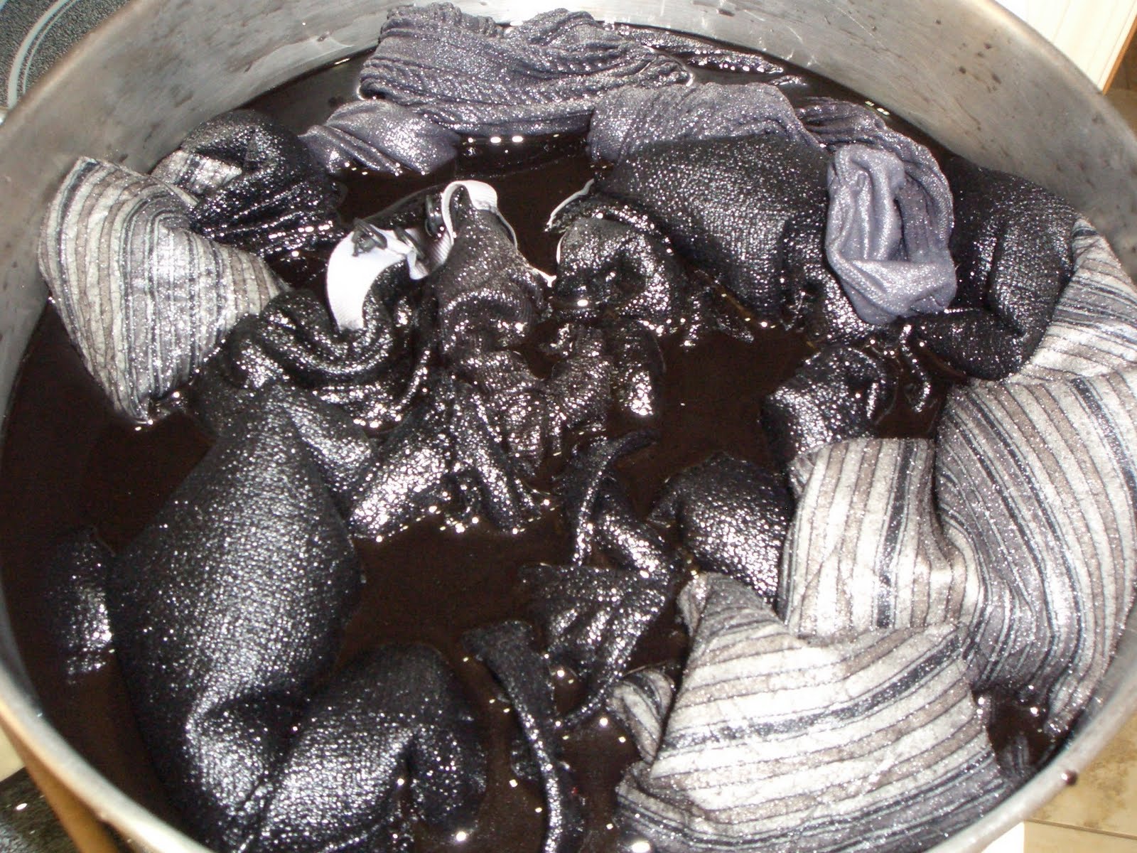 Dye Black