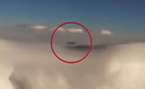 UFO Terlihat Oleh Pesawat Air France UFO Terlihat Oleh Pesawat Air France