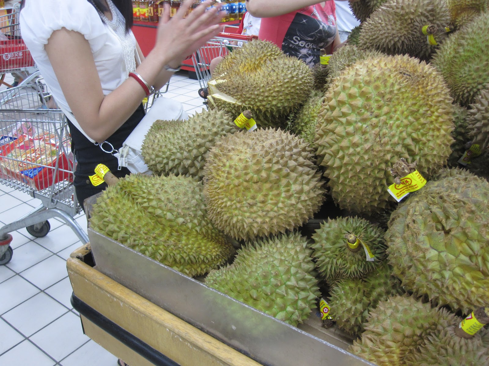 China Through My Eyes THE Absolute WorstTasting and Smelling Fruit of