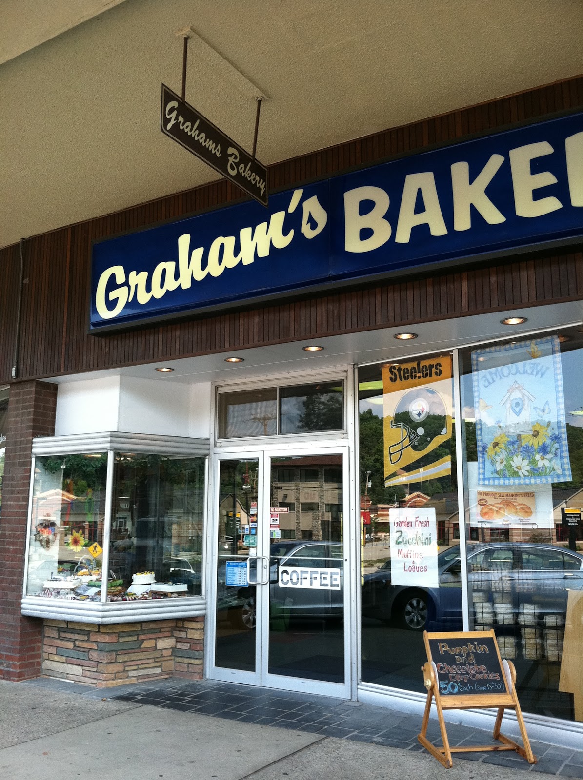 I run for cupcakes! Graham's Bakery Castle Shannon, PA