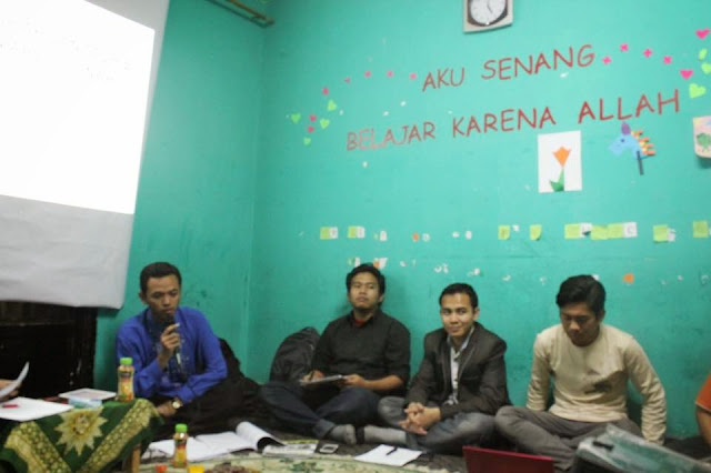 Menilik Lebih Dekat Nalar Syiah dan Muktazilah Menilik Lebih Dekat Nalar Syiah dan Muktazilah