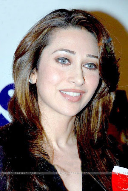 Karishma Kapoor hd wallpapers