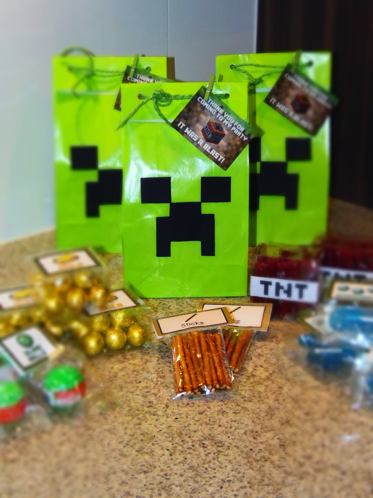 Dreams Factory: Minecraft Party