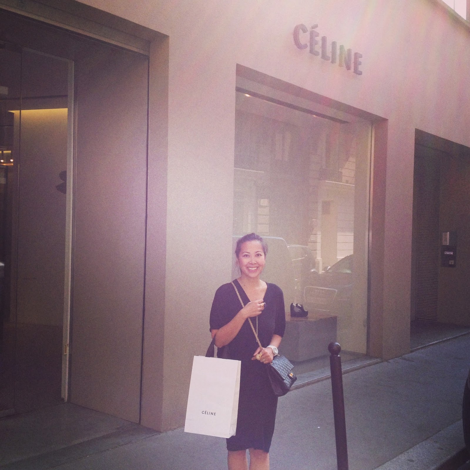 Brigadeiro: Paris purchase: Celine Trio bag in Navy