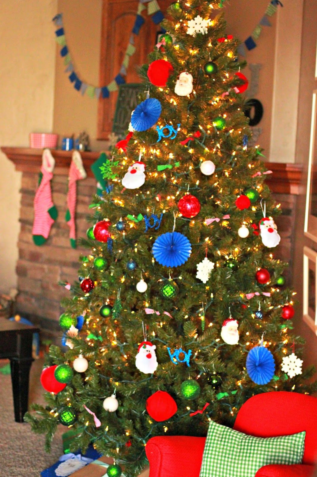 Larissa Another Day Easy Paper Fan Ornament