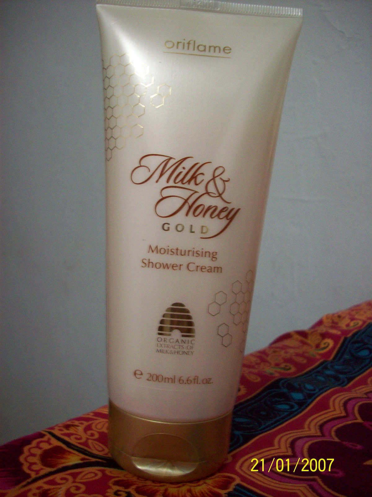 Fairus Salim Milk & Honey Gold Moisturising Shower Cream