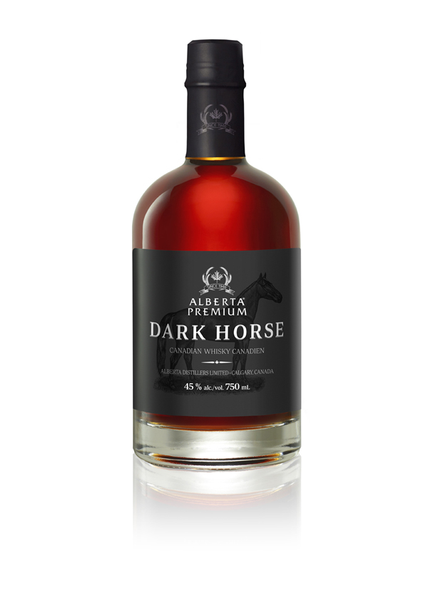 Dark Horse Whisky on Packaging of the World Creative Package Design