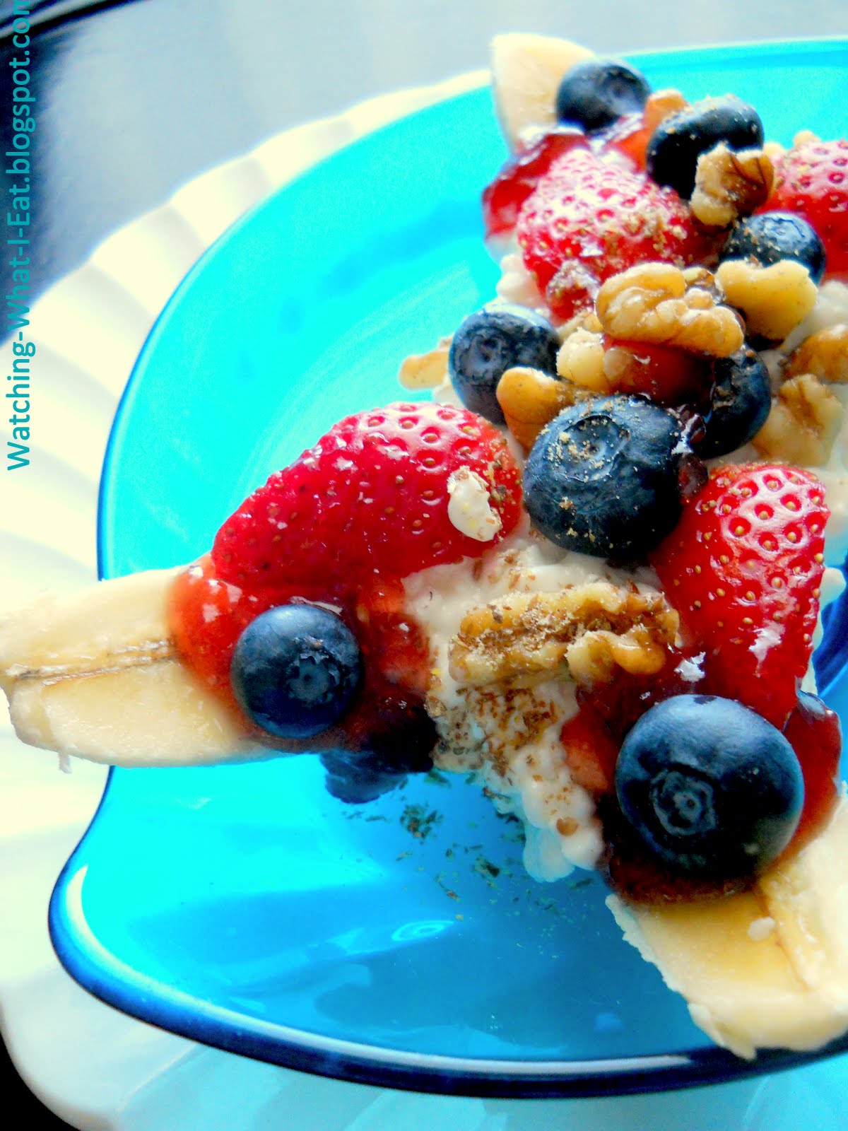 Watching What I Eat Healthy Banana Split for breakfast or dessert