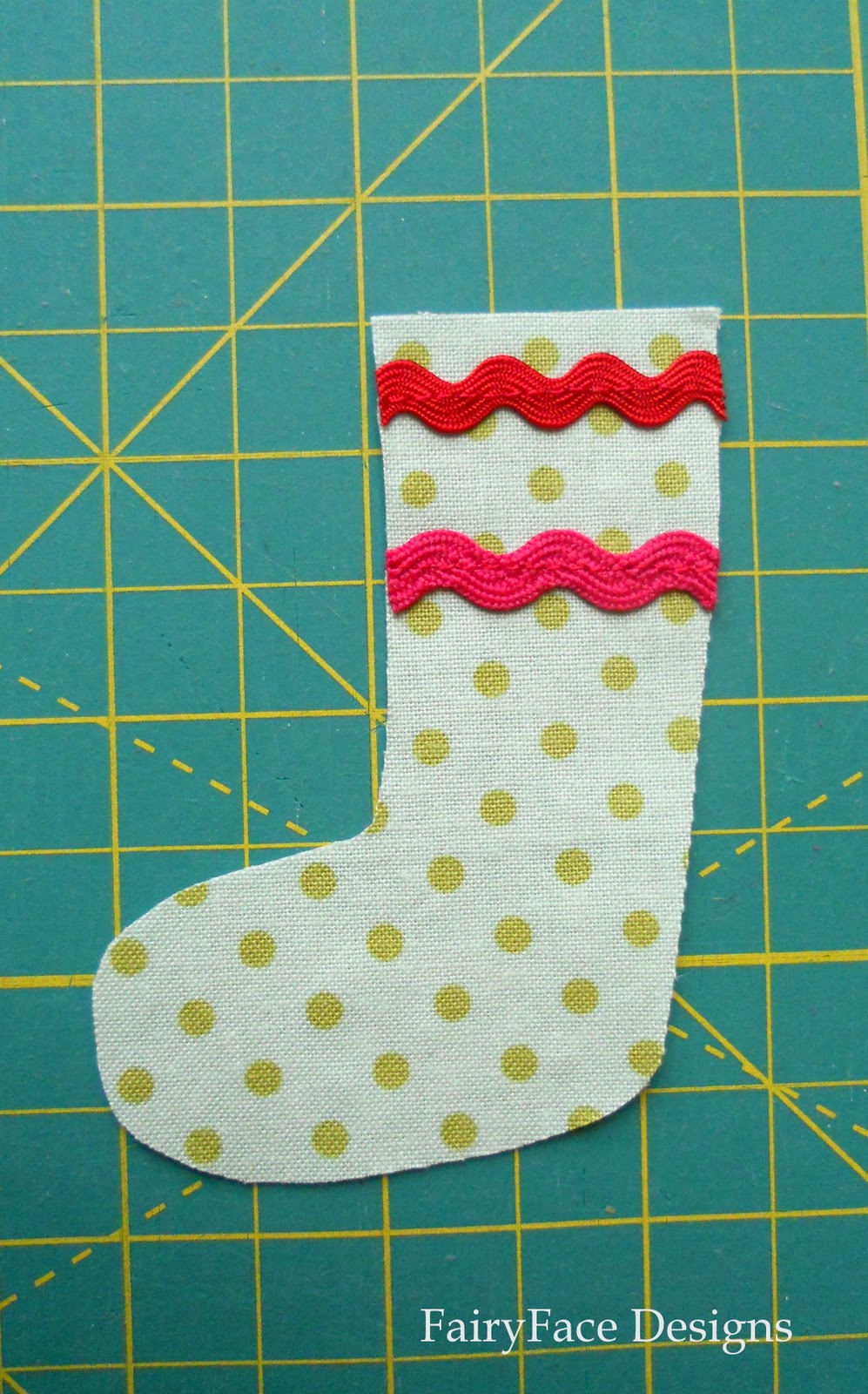 FairyFace Designs Christmas Stockings Block Tutorial
