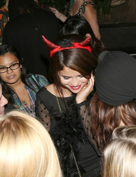 Chatter Busy: Selena Gomez Celebrates 21st Birthday With Lily Collins