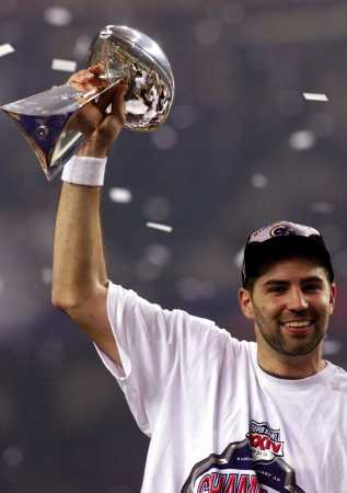 warner kurt bowl super mvp nfl young wins trophy ranking winners career xxxiv rams lombardi