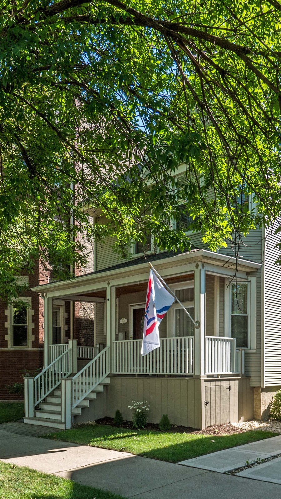 The Chicago Real Estate Local New for Sale! Lincoln Square movein