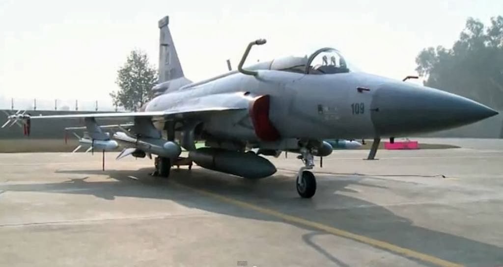 sd-10+JF-17+Thunder+Fighter+Jets+Fitted+
