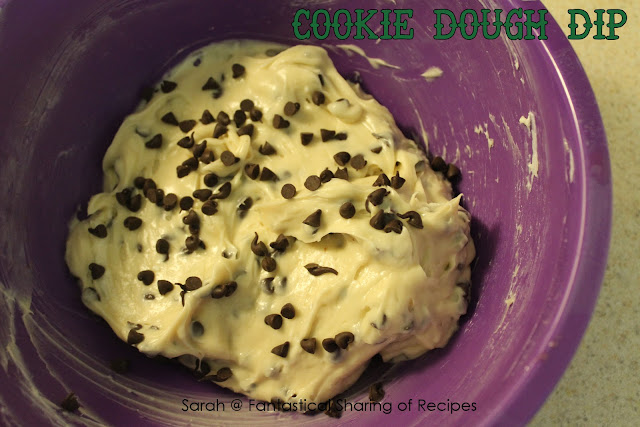 Cookie Dough Dip - a great dip that makes eating cookie dough safe, but doesn't skimp on flavor. #cookiedough #dip #appetizer