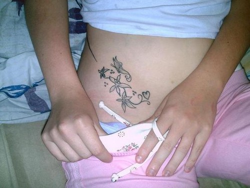 Rose Tattoos For Girls On Hip.