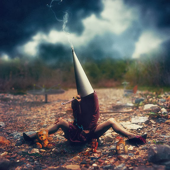 Conceptual Photo Manipulation Conceptual Photo Manipulation