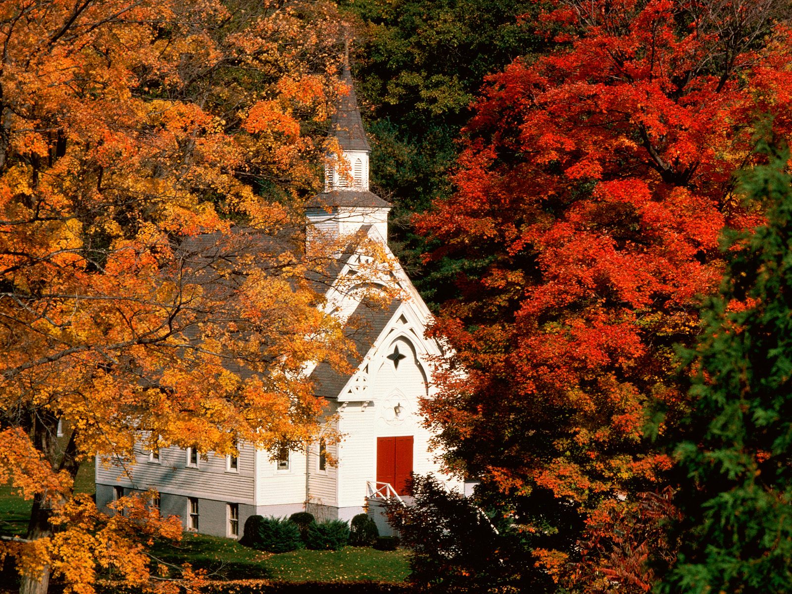 The white church in Grafton, Vermont Chapels, Churches & Cathedrals