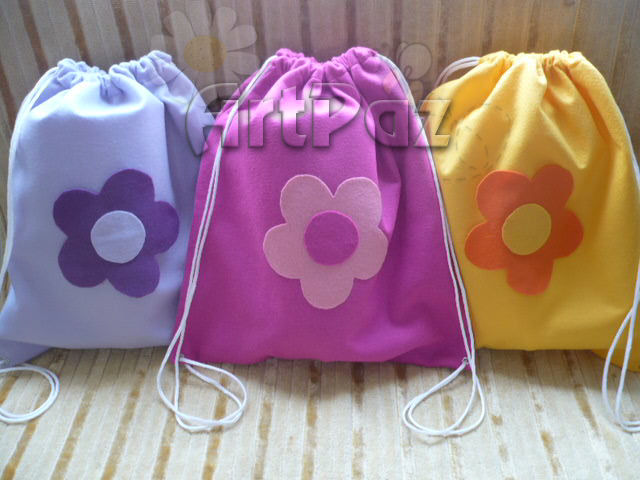 ideias de lembrancinhas jardim encantado:Mochila Flor – Jardim Encantado – ArtPaz by Tania Paz ideias de lembrancinhas jardim encantado:Mochila Flor – Jardim Encantado – ArtPaz by Tania Paz