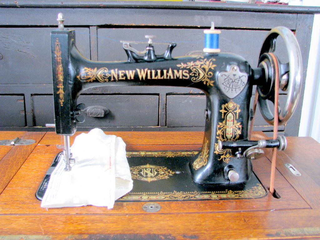 1890's New Williams Treadle Sewing machine
