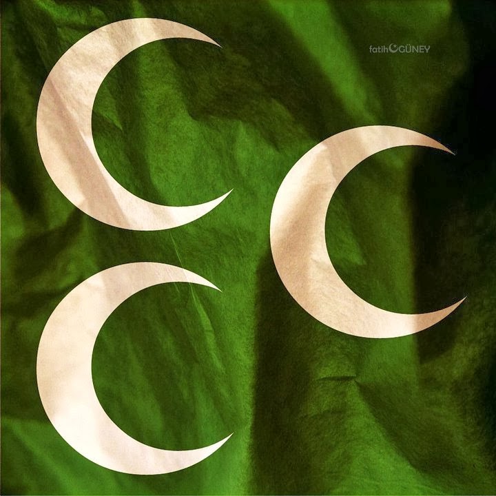 3 Hilal Yesil Zeminli Bayrak Ozel Imalat