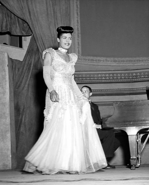 Starhooks * * * Billie Holiday Style Evolution No One Did it Like