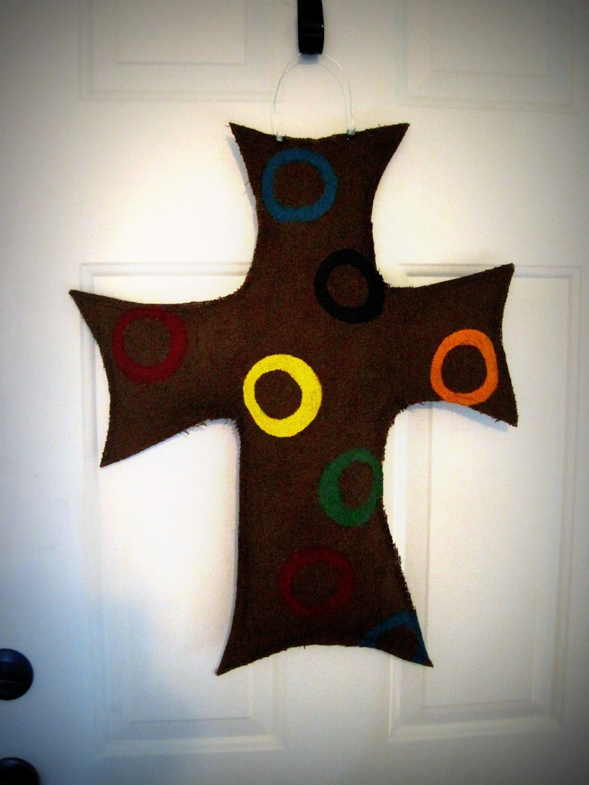 Circles Of Sunshine DiY Painted Burlap Door Hangers